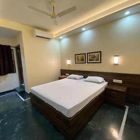 Shivam Hotels Kolkata Eksteriør bilde