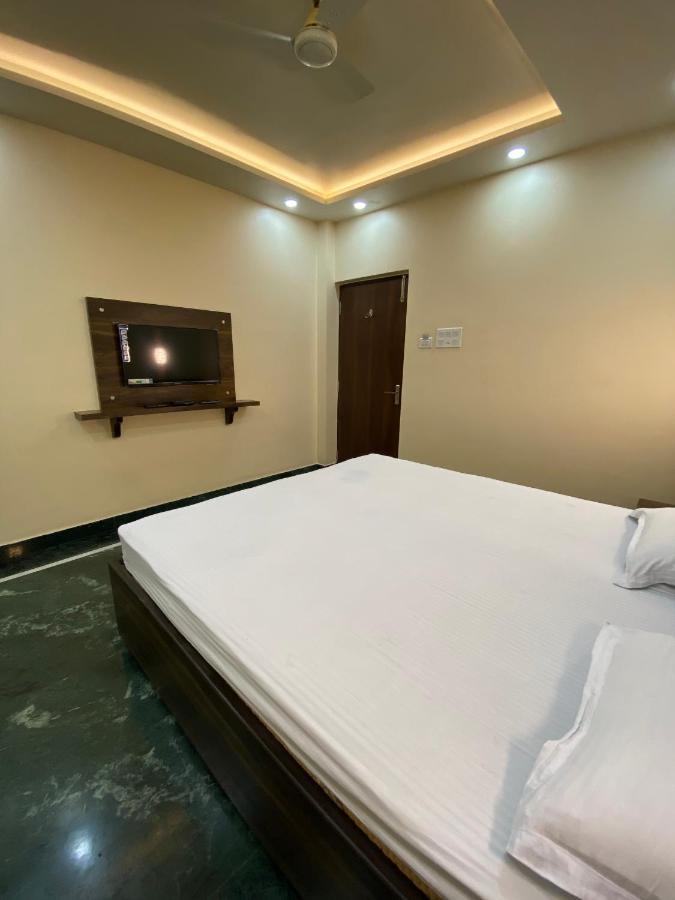 Shivam Hotels Kolkata Eksteriør bilde