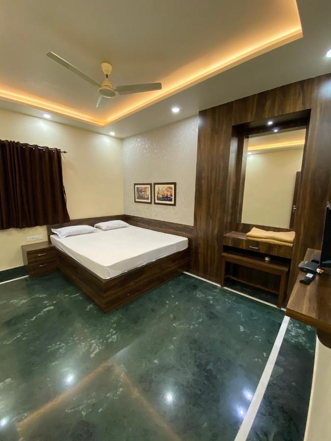 Shivam Hotels Kolkata Eksteriør bilde