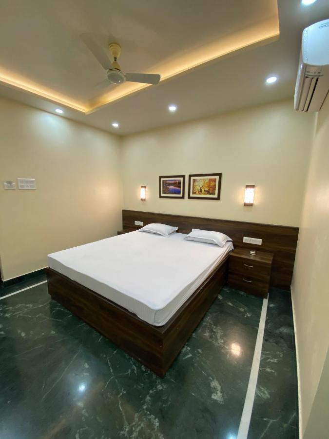 Shivam Hotels Kolkata Eksteriør bilde