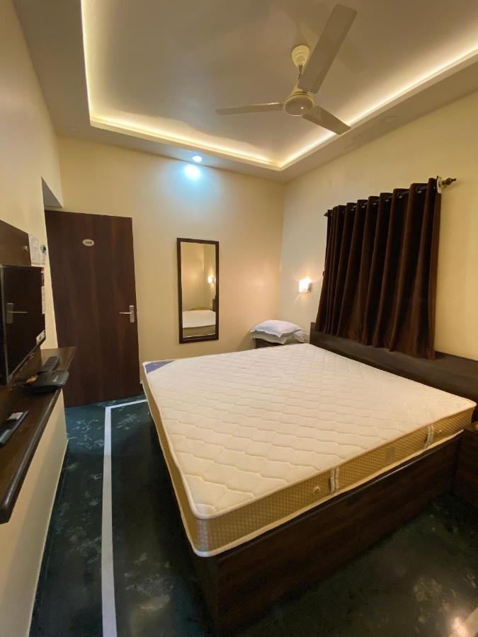 Shivam Hotels Kolkata Eksteriør bilde